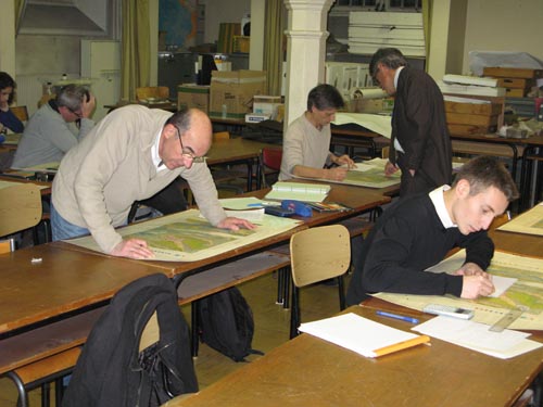 Eleves de géotechnique au travail Eleves de géotechnique au travail